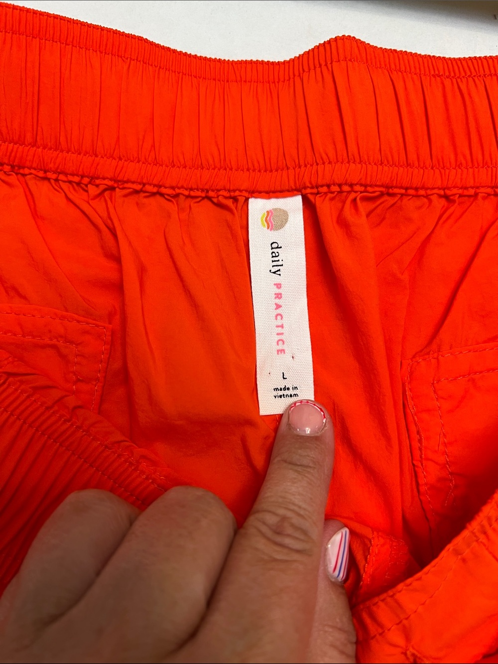 DAILY PRACTICE CORAL CARGO JOGGERS TRACK PANTS NEW WITHOUT TAGS LARGE - Picture 7 of 12